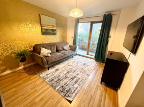 2 Bedroom Apartment near Olympic Park with Free Parking